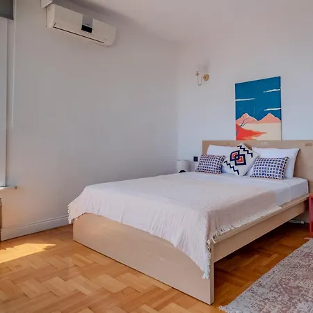 5-bedroom Bospohurs View - Spaciousness With Balcony & Elevator * Istanbul