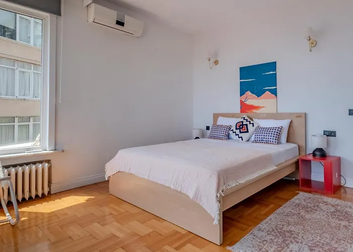 5-bedroom Bospohurs View - Spaciousness With Balcony & Elevator * 伊斯坦布尔