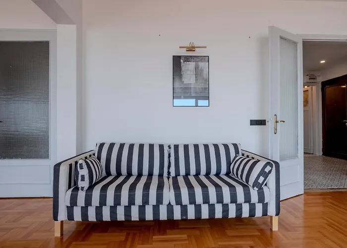 5-bedroom Bospohurs View - Spaciousness With Balcony & Elevator *