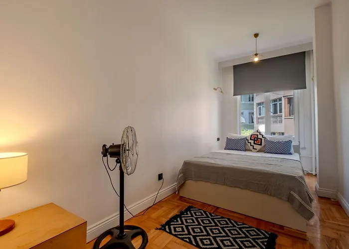 公寓 5-bedroom Bospohurs View - Spaciousness With Balcony & Elevator 伊斯坦布尔