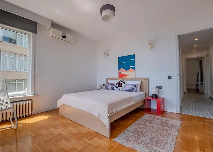 5-bedroom Bospohurs View - Spaciousness With Balcony & Elevator *