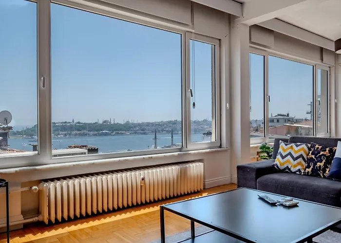 5-bedroom Bospohurs View - Spaciousness With Balcony & Elevator