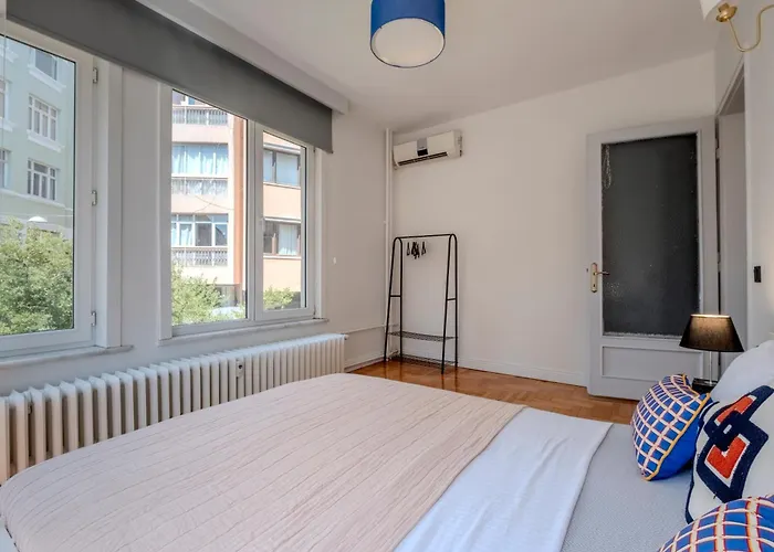 5-bedroom Bospohurs View - Spaciousness With Balcony & Elevator 伊斯坦布尔