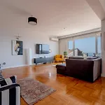 Appartement 5-bedroom Bospohurs View - Spaciousness With Balcony & Elevator *